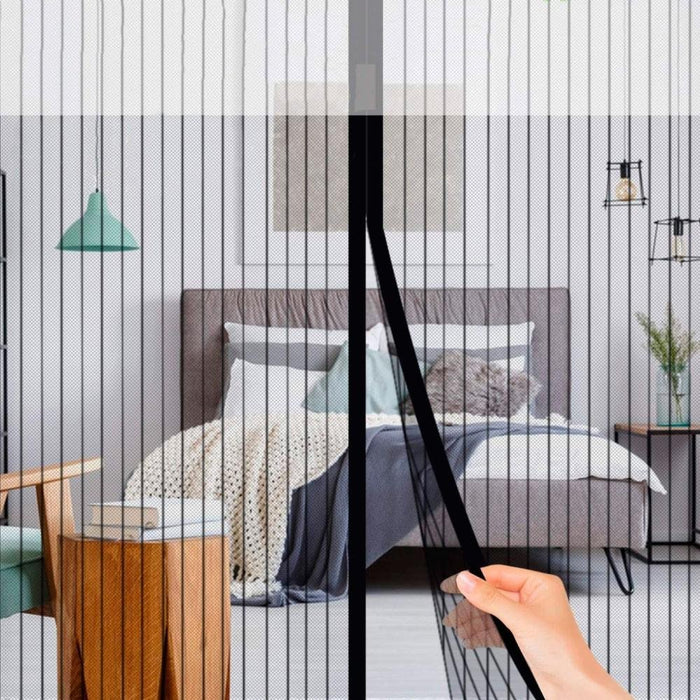 Zanzariera per Porte con Chiusura Magnetica