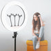 Ring light LED per video e dirette in uso
